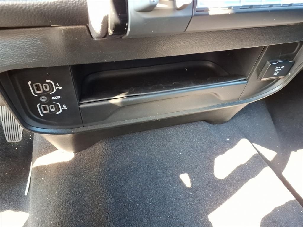 2026 RAM Ram 3500 RAM 3500 TRADESMAN CREW CAB 4X4 6'4' BOX