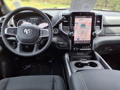 2025 RAM 3500 Big Horn Crew Cab 4x4 6'4' Box