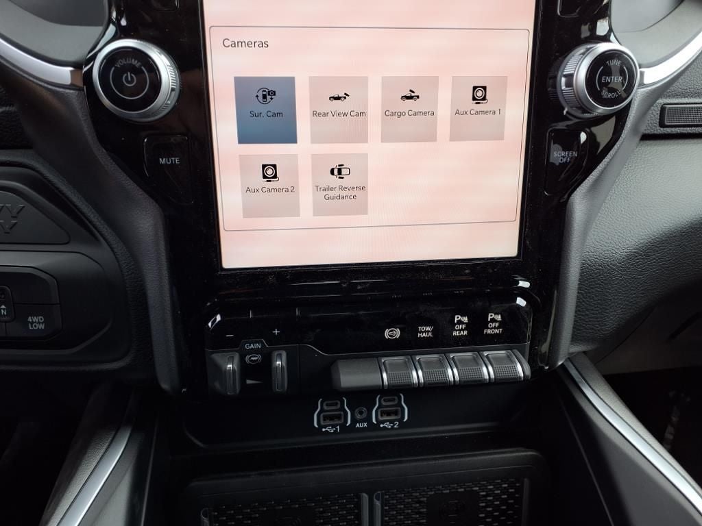 2025 RAM 3500 Big Horn Crew Cab 4x4 6'4' Box