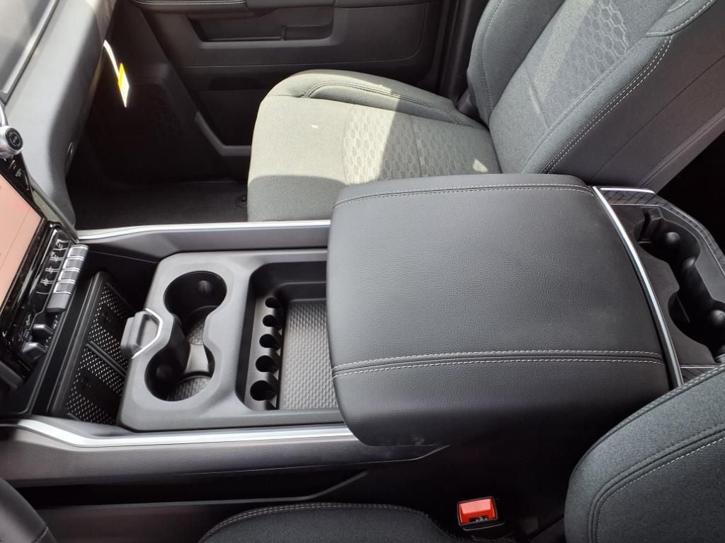 2025 RAM 3500 Big Horn Crew Cab 4x4 6'4' Box