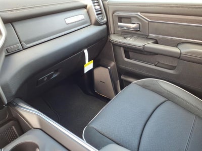2026 RAM Ram 3500 RAM 3500 LARAMIE MEGA CAB 4X4 6'4' BOX