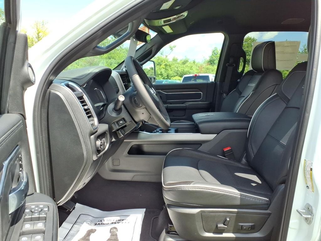 2026 RAM Ram 3500 RAM 3500 LARAMIE MEGA CAB 4X4 6'4' BOX