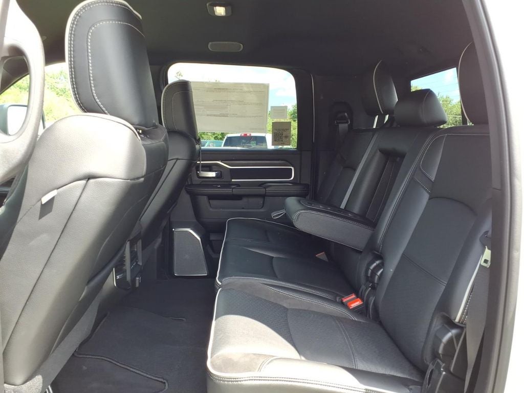 2026 RAM Ram 3500 RAM 3500 LARAMIE MEGA CAB 4X4 6'4' BOX