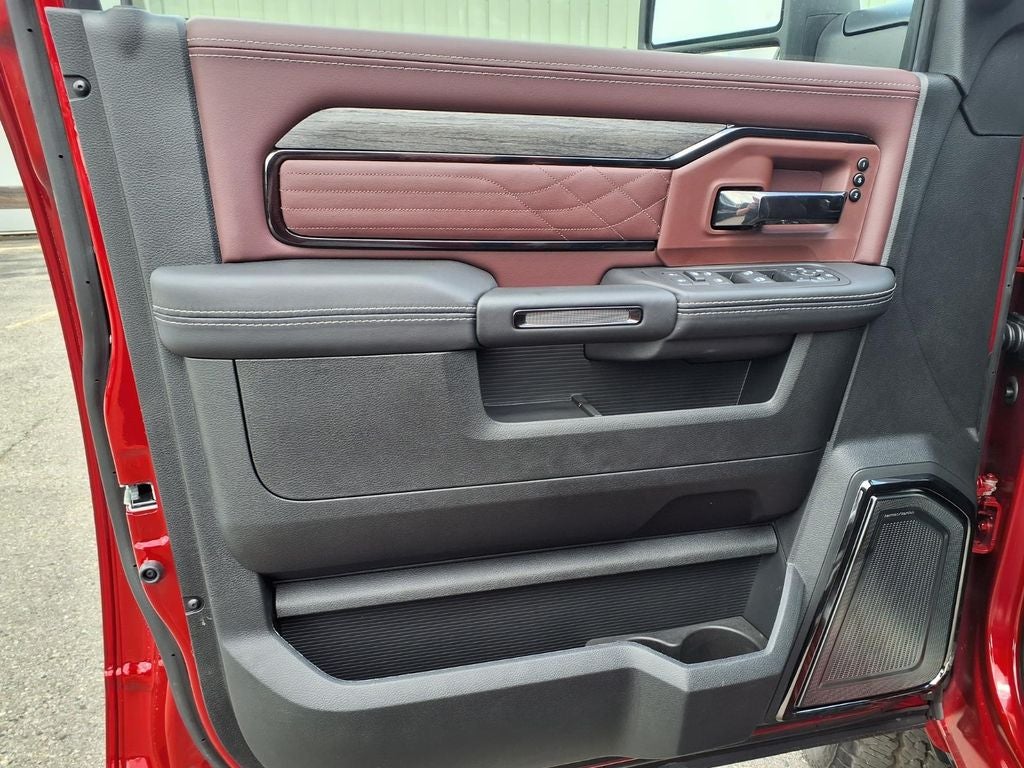 2026 RAM Ram 2500 RAM 2500 LIMITED CREW CAB 4X4 6'4' BOX