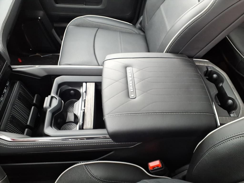 2026 RAM Ram 3500 RAM 3500 LIMITED CREW CAB 4X4 8' BOX