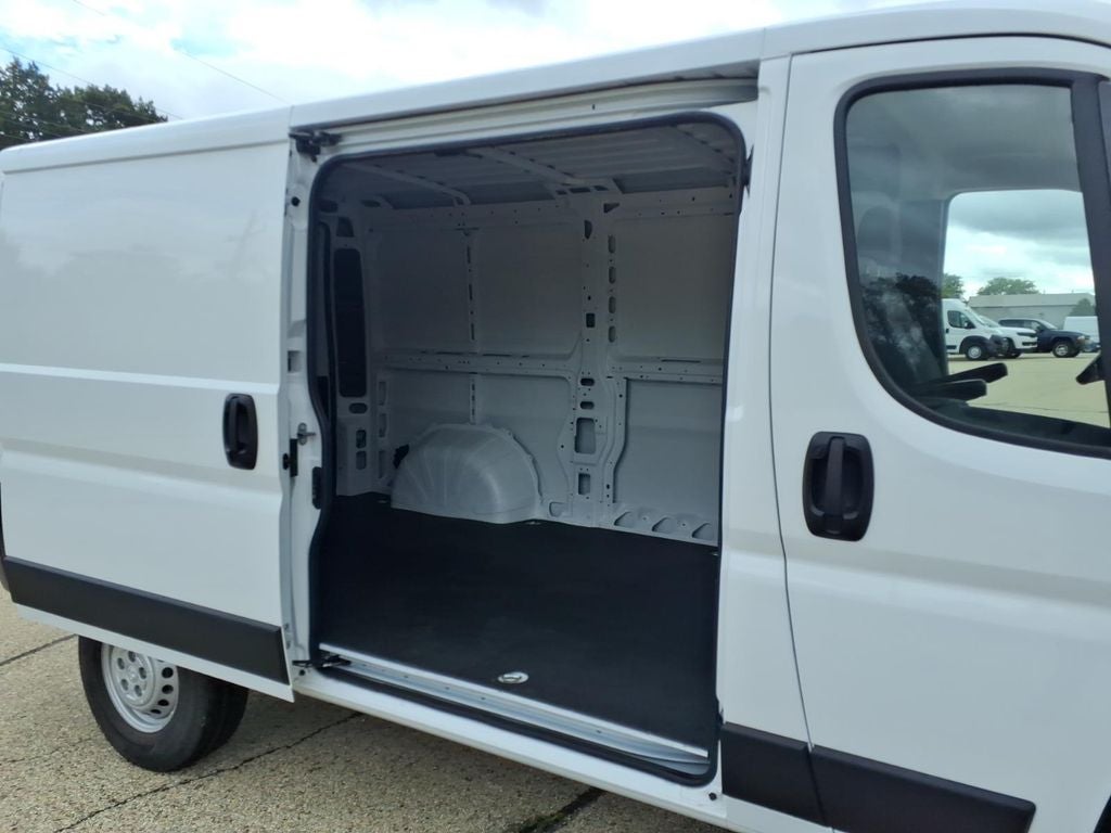 2026 RAM Ram ProMaster RAM PROMASTER 2500 TRADESMAN CARGO VAN LOW ROOF 136' WB