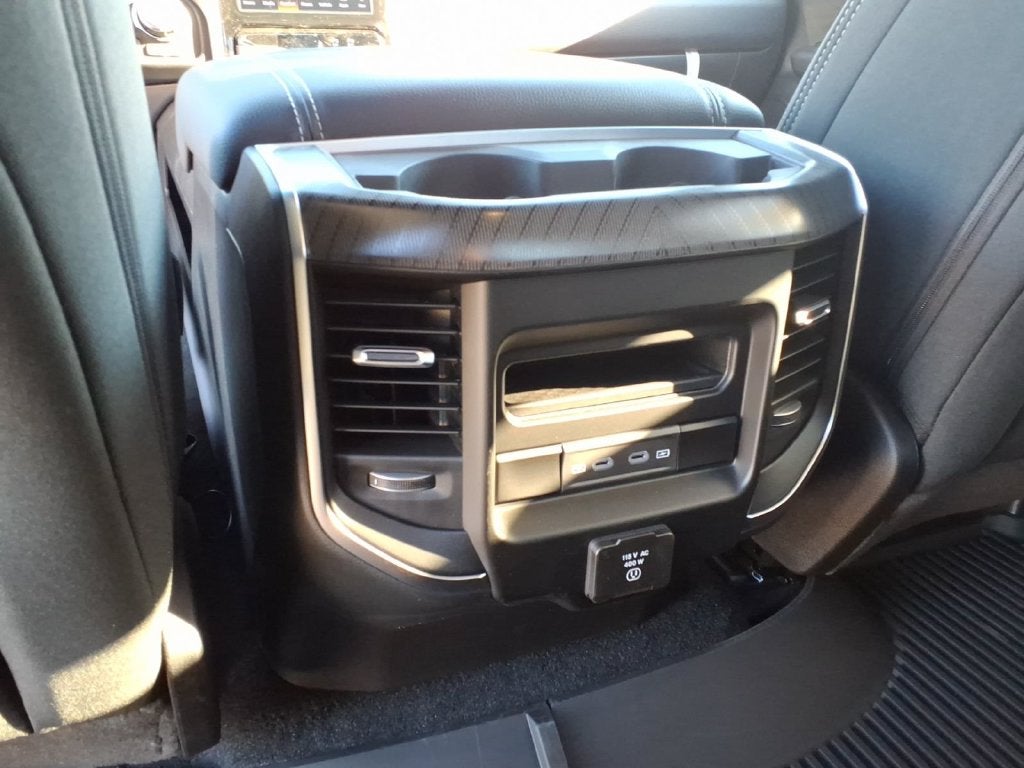 2027 RAM Ram 1500 RAM 1500 BIG HORN CREW CAB 4X4 5'7' BOX