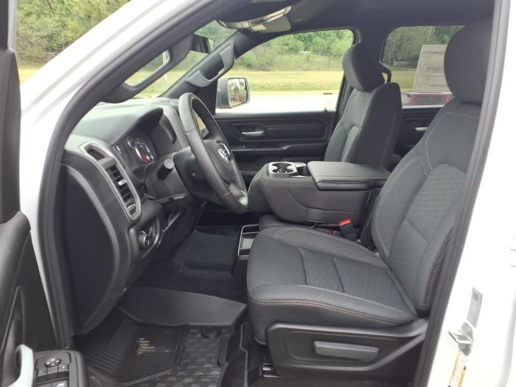 2026 RAM Ram 1500 RAM 1500 TRADESMAN CREW CAB 4X4 5'7' BOX