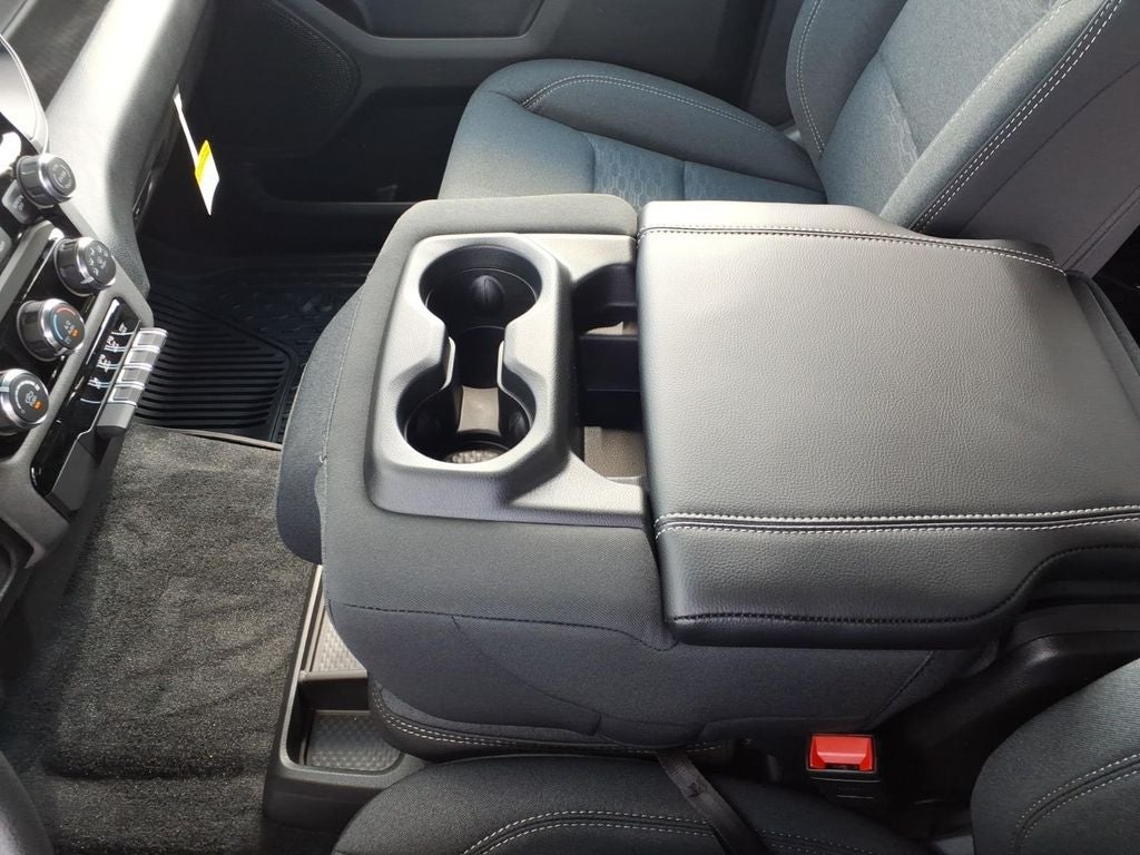 2026 RAM Ram 1500 RAM 1500 TRADESMAN CREW CAB 4X4 5'7' BOX