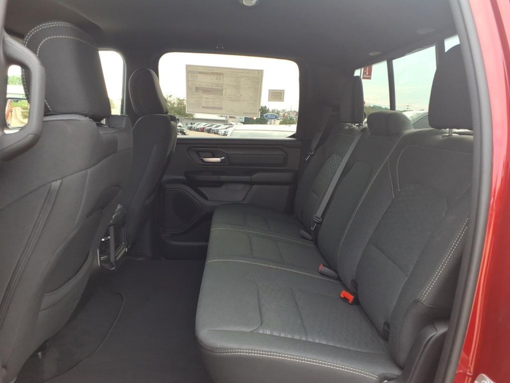 2026 RAM Ram 1500 RAM 1500 EXPRESS CREW CAB 4X4 5'7' BOX
