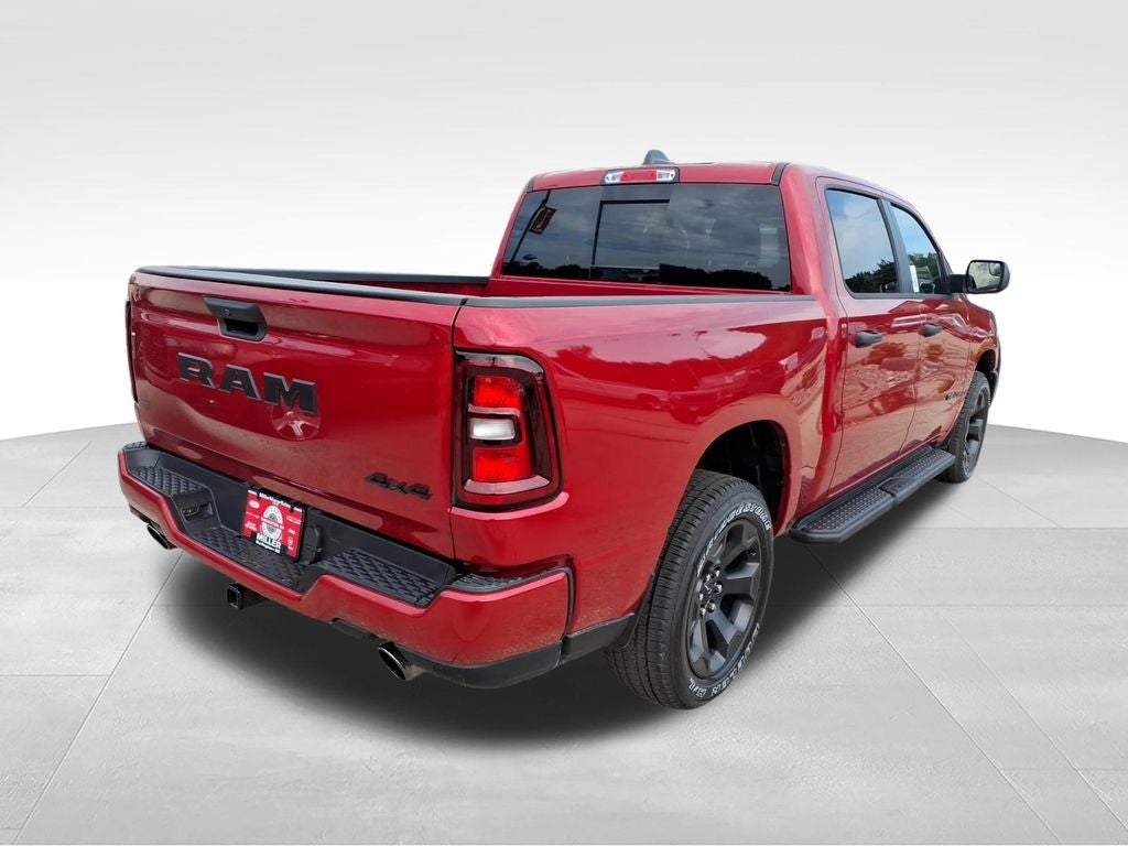 2026 RAM Ram 1500 RAM 1500 EXPRESS CREW CAB 4X4 5'7' BOX