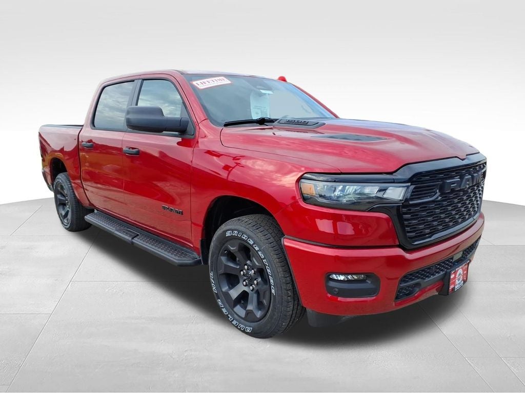 2026 RAM Ram 1500 RAM 1500 EXPRESS CREW CAB 4X4 5'7' BOX
