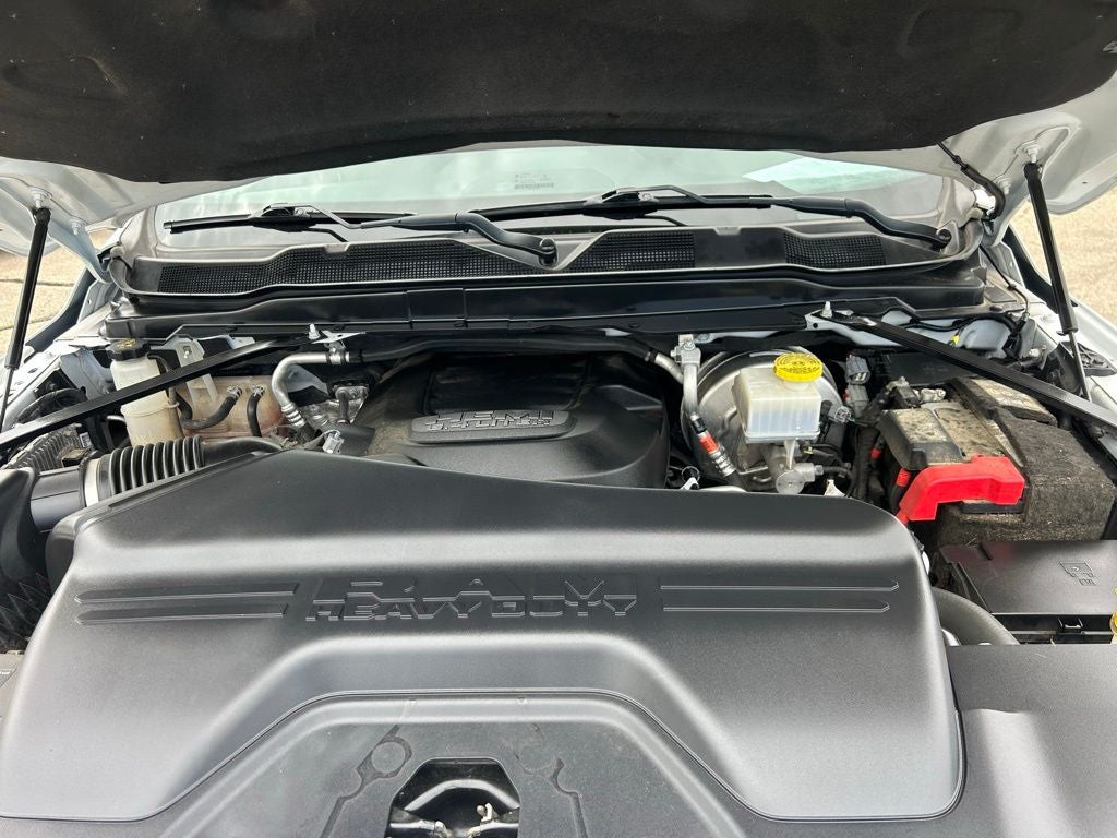 2022 RAM 2500 Tradesman Crew Cab 4x4 6'4' Box