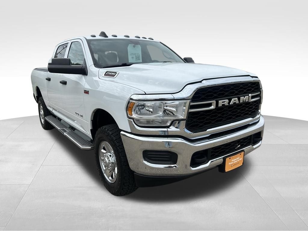 2022 RAM 2500 Tradesman Crew Cab 4x4 6'4' Box