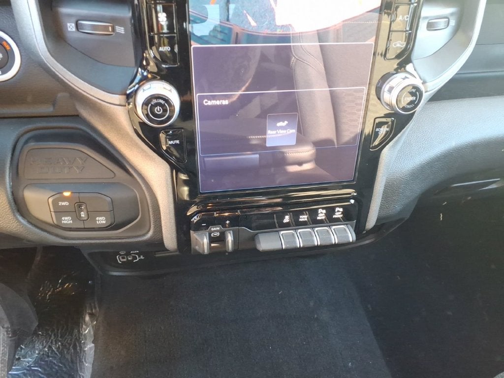2027 RAM Ram 2500 RAM 2500 BLACK EXPRESS CREW CAB 4X4 6'4' BOX