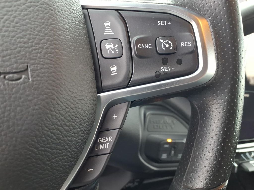 2026 RAM Ram 2500 RAM 2500 BLACK EXPRESS CREW CAB 4X4 6'4' BOX