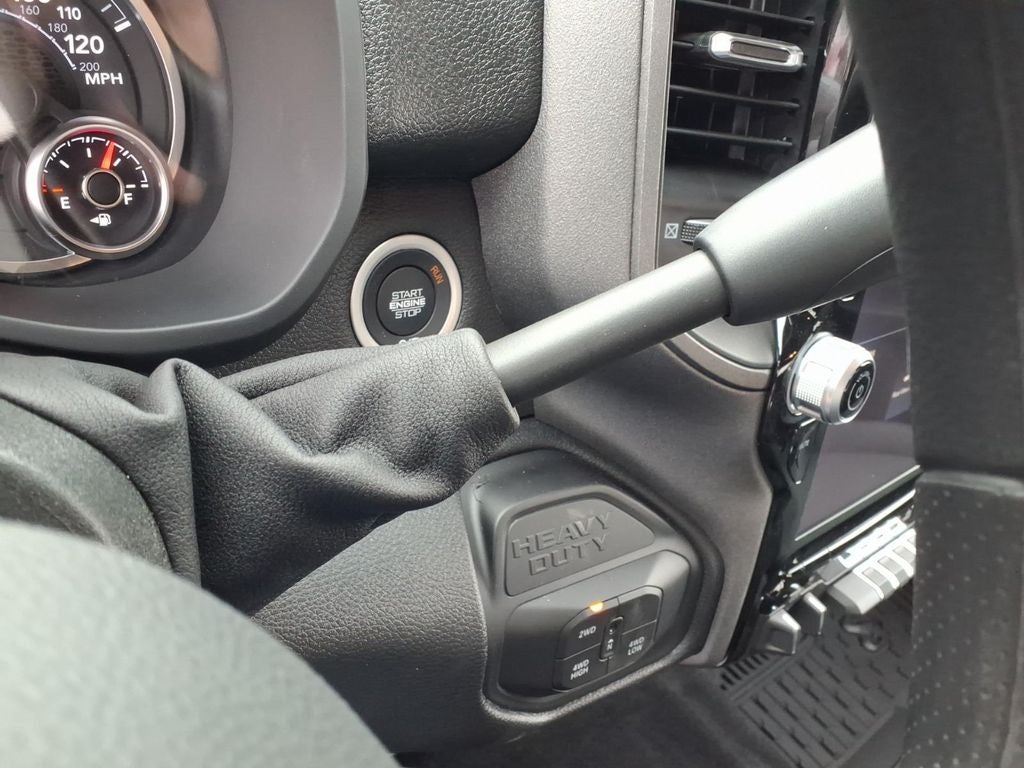 2026 RAM Ram 2500 RAM 2500 BLACK EXPRESS CREW CAB 4X4 6'4' BOX