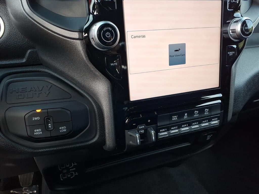 2026 RAM Ram 2500 RAM 2500 BLACK EXPRESS CREW CAB 4X4 8' BOX