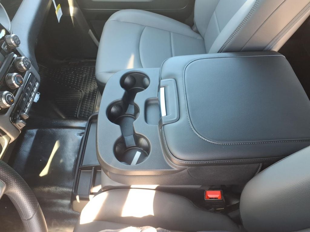 2026 RAM Ram 2500 RAM 2500 TRADESMAN CREW CAB 4X4 8' BOX