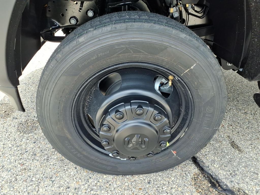 2026 RAM Ram 5500 Chassis Cab RAM 5500 TRADESMAN CHASSIS REGULAR CAB 4X4 84' CA