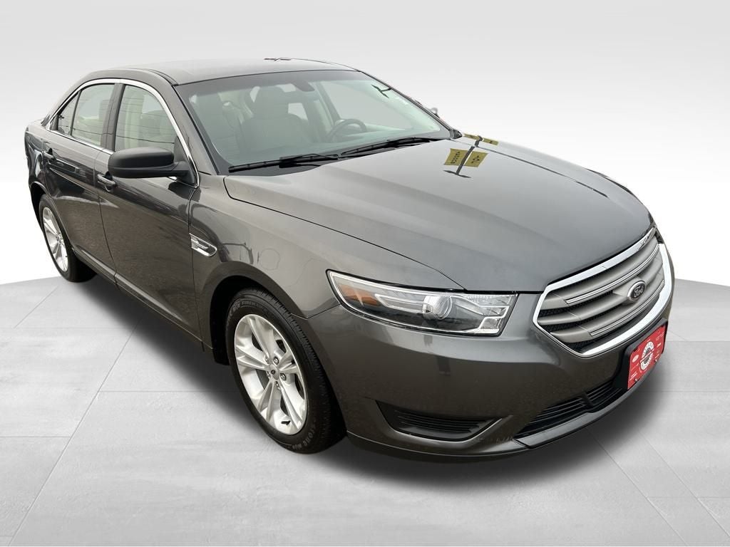 2016 Ford Taurus SE