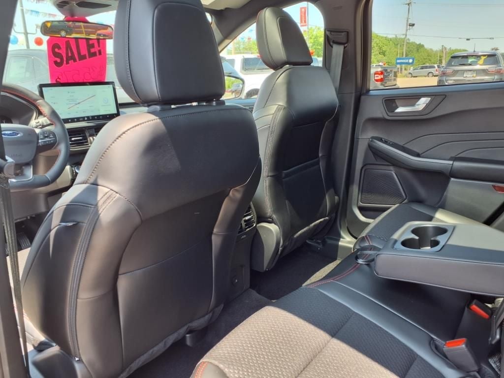 2025 Ford Escape Hybrid ST-Line