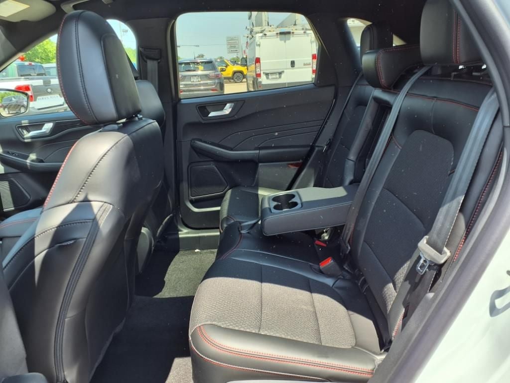 2025 Ford Escape Hybrid ST-Line