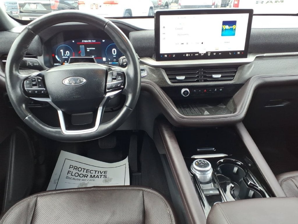 2025 Ford Explorer Platinum