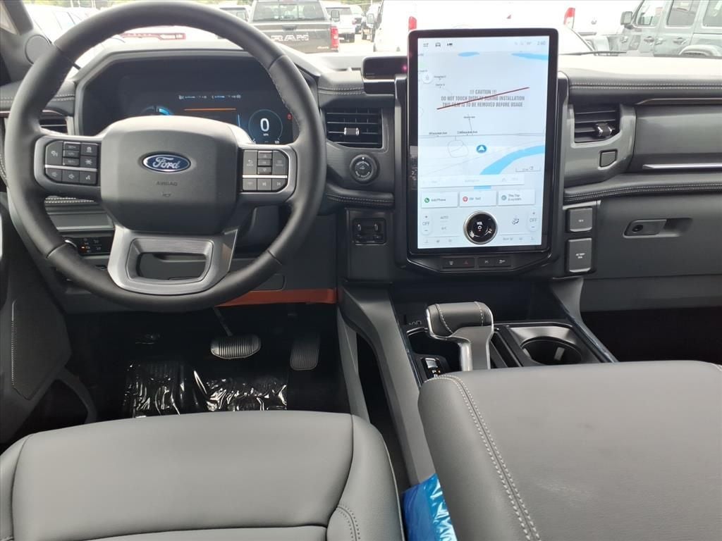 2025 Ford F-150 Lightning Flash