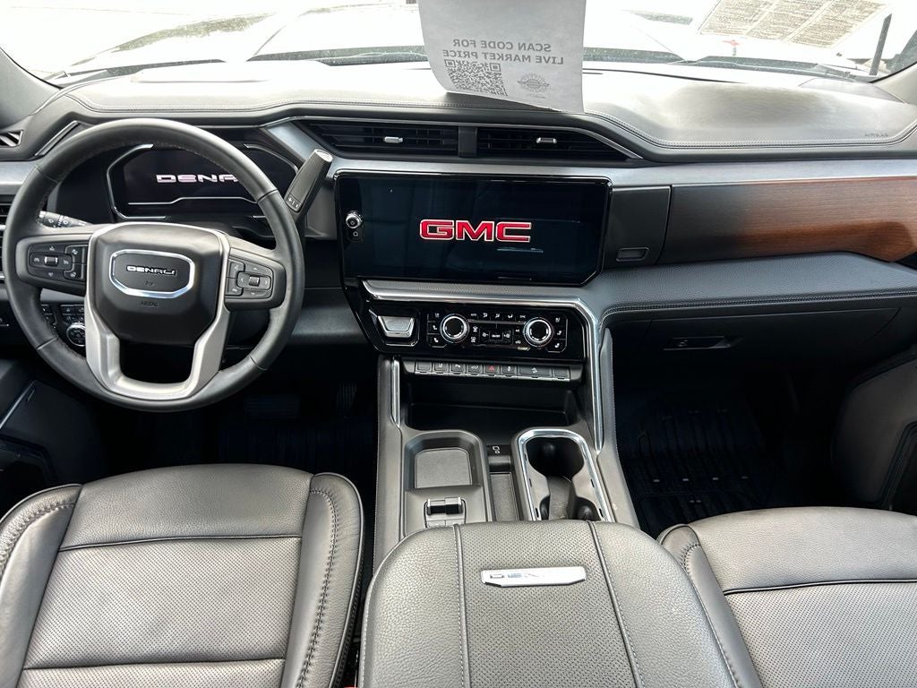 2025 GMC Sierra 2500HD Denali