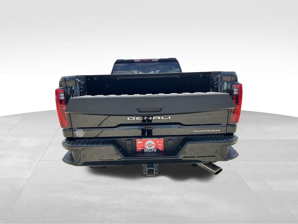 2025 GMC Sierra 2500HD Denali