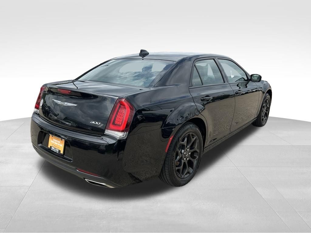 2019 Chrysler 300 S