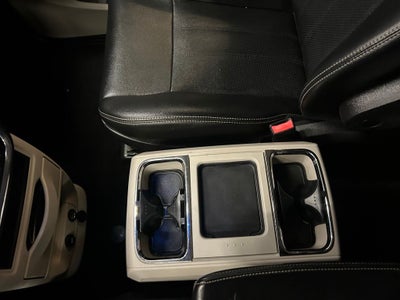 2016 Chrysler Town & Country Touring-L