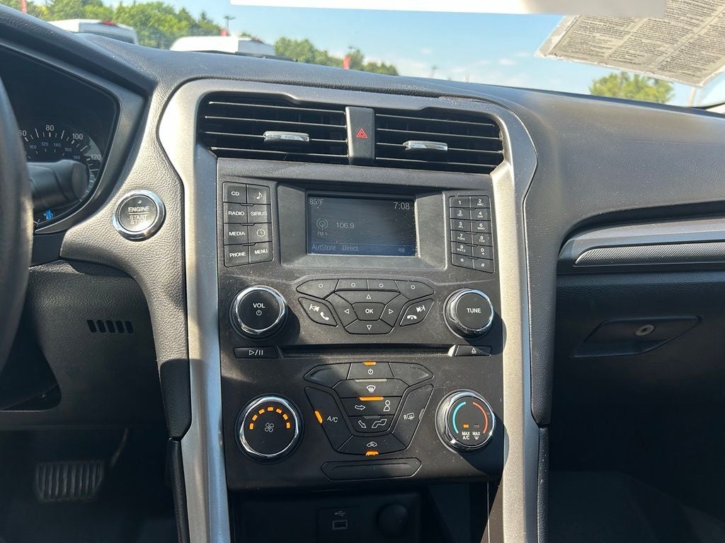 2017 Ford Fusion SE