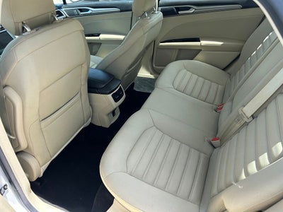 2013 Ford Fusion SE