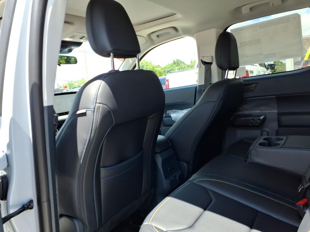 2026 Ford Maverick Lobo Standard