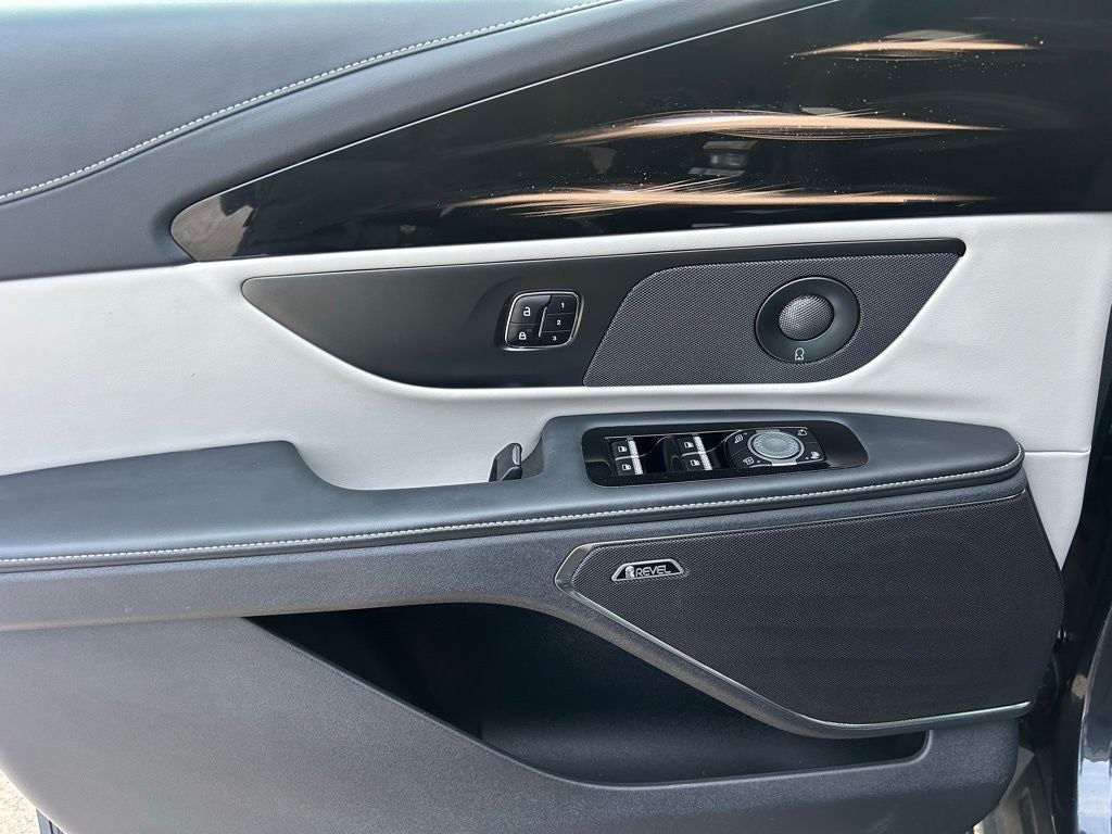 2024 Lincoln Nautilus Reserve