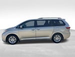 2016 Toyota Sienna XLE 8 Passenger