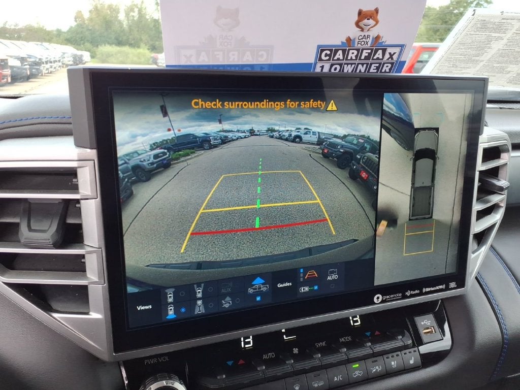 2023 Toyota Tundra Hybrid Platinum