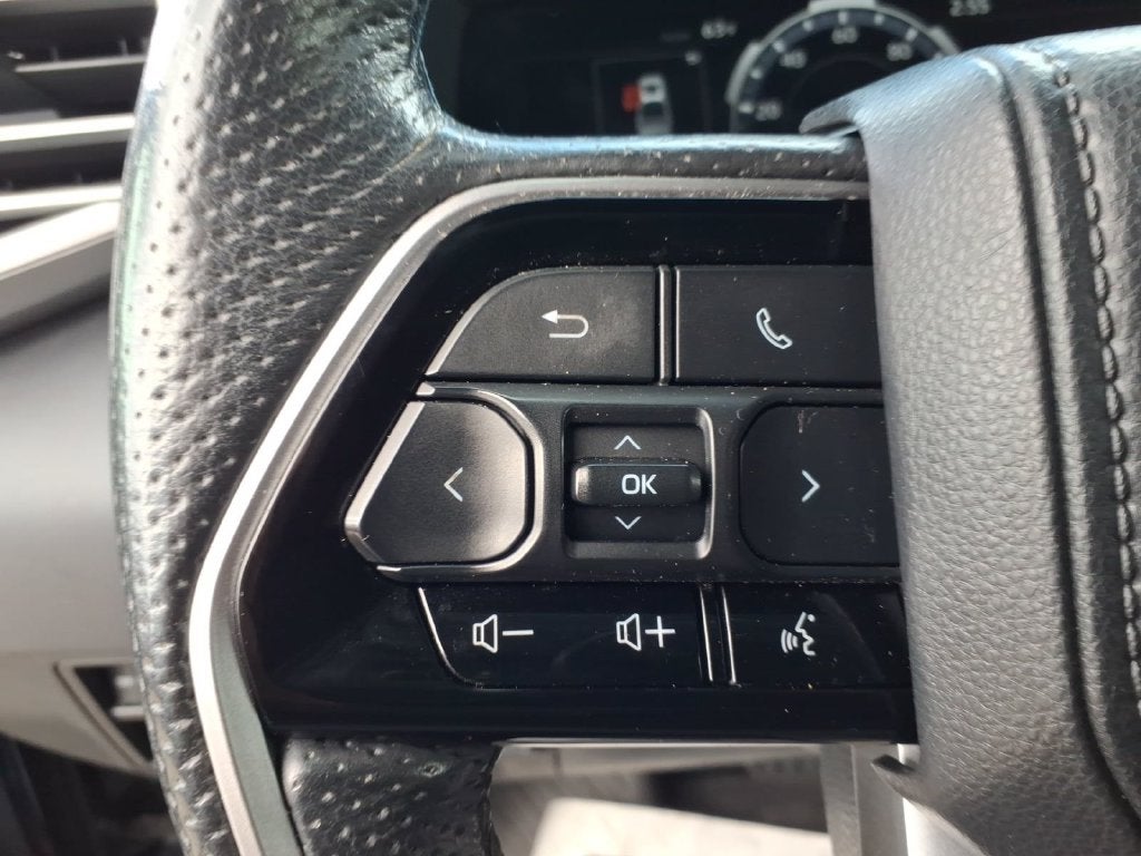 2023 Toyota Tundra Hybrid Platinum