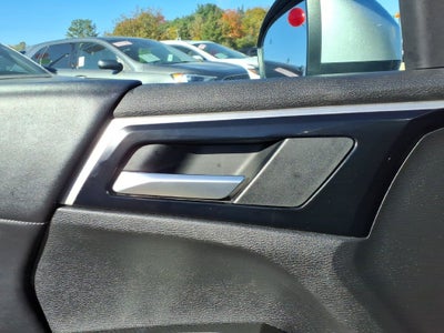2025 Mitsubishi Outlander Base