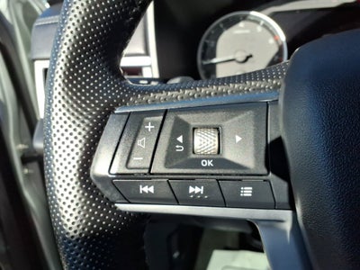 2025 Mitsubishi Outlander Base
