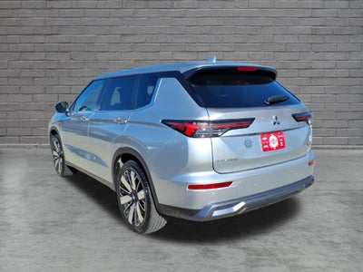2025 Mitsubishi Outlander Base